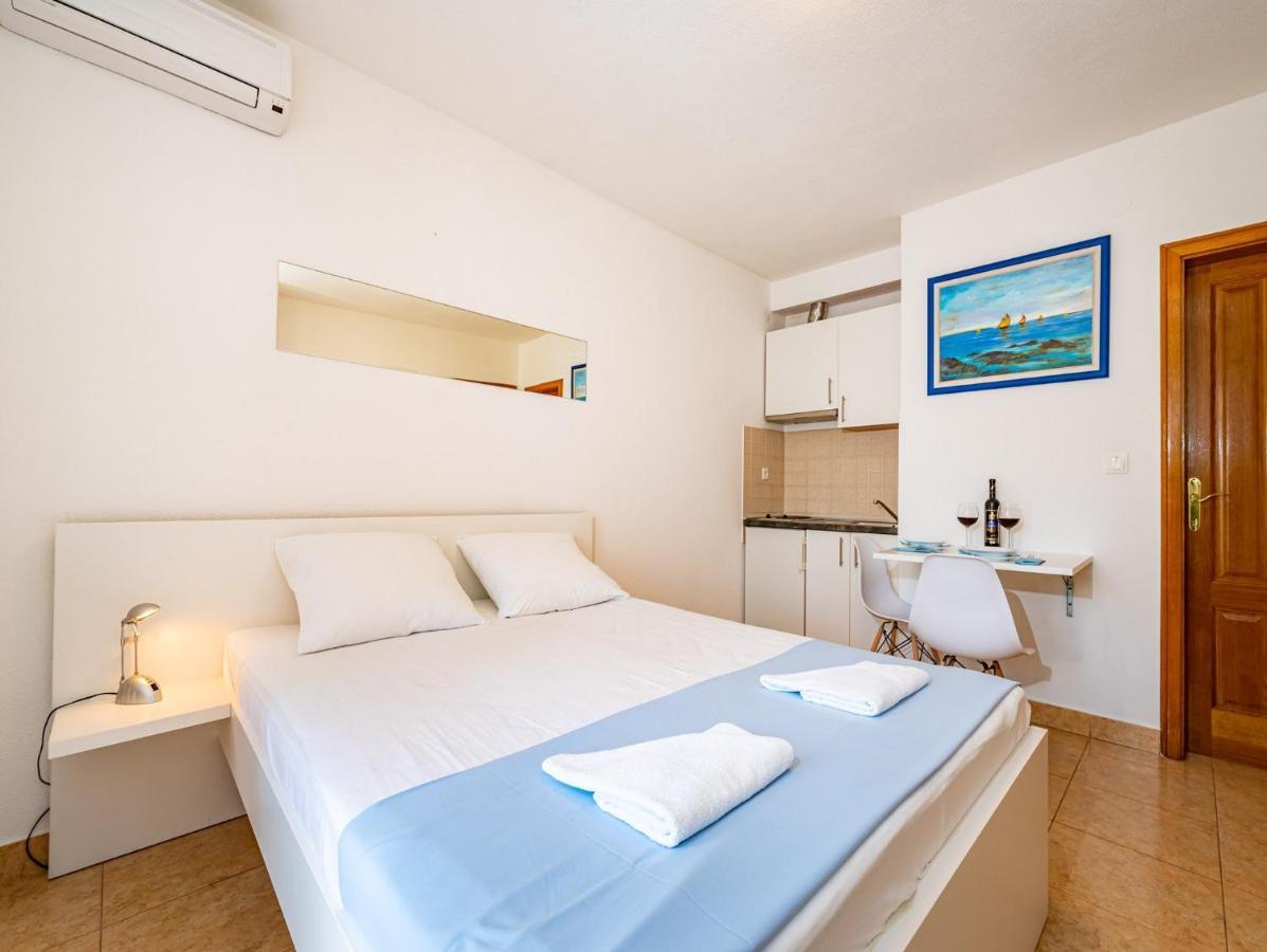 Apartments Prkacin Starigrad Paklenica Exterior foto
